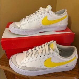 Nike White and Yellow Blazer Low ‘77